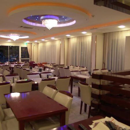 Izan Hotel Измир Екстериор снимка