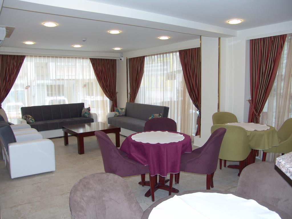 Izan Hotel Измир Екстериор снимка
